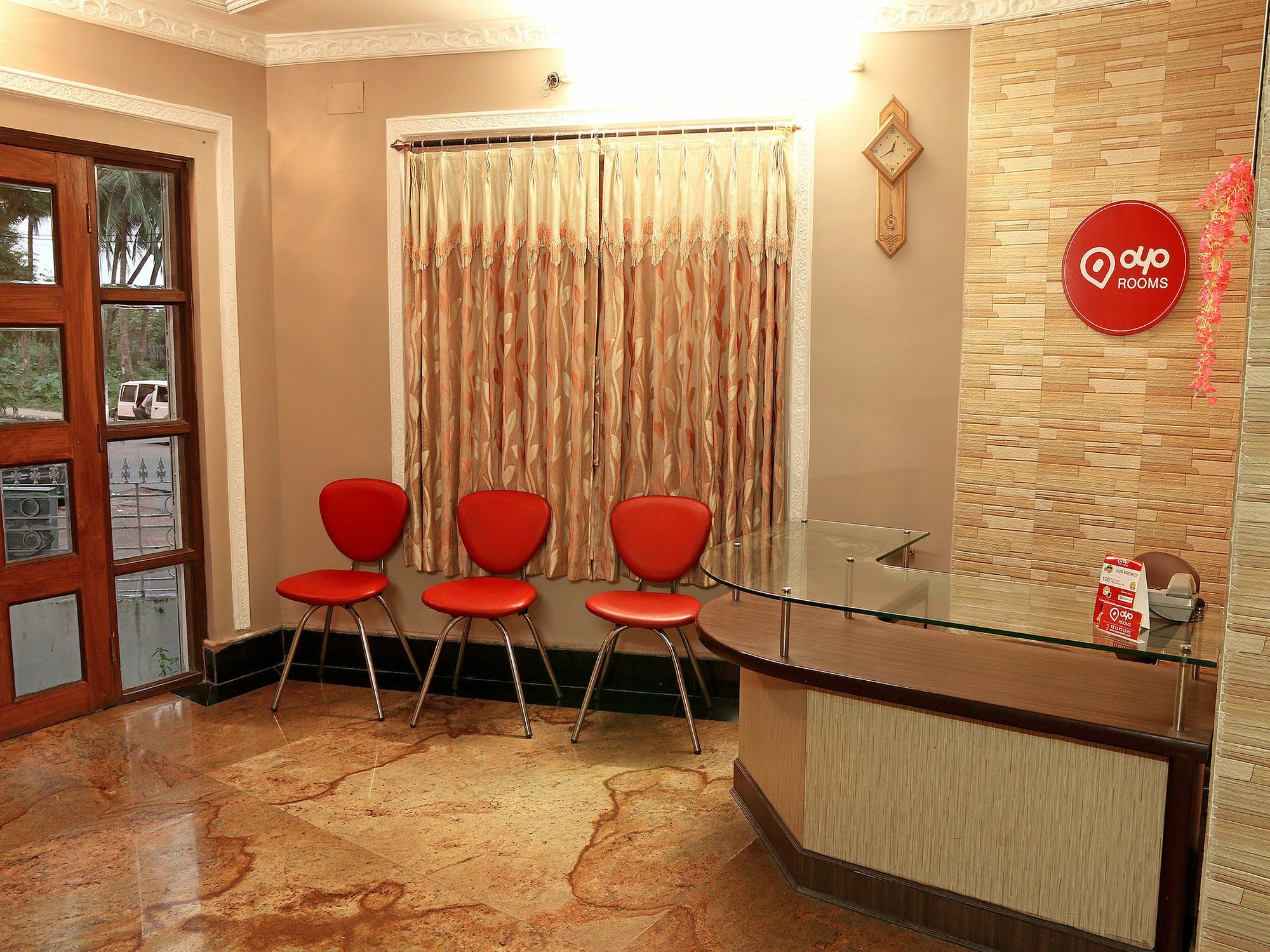 Oyo 2510 Near Camac Street Otel Kalküta Dış mekan fotoğraf