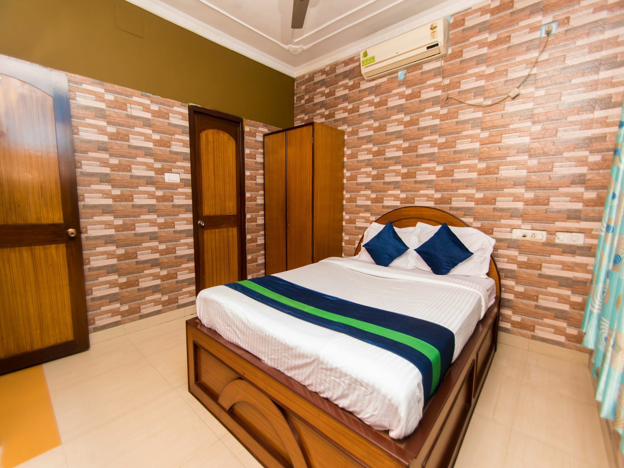 Oyo 2510 Near Camac Street Otel Kalküta Dış mekan fotoğraf
