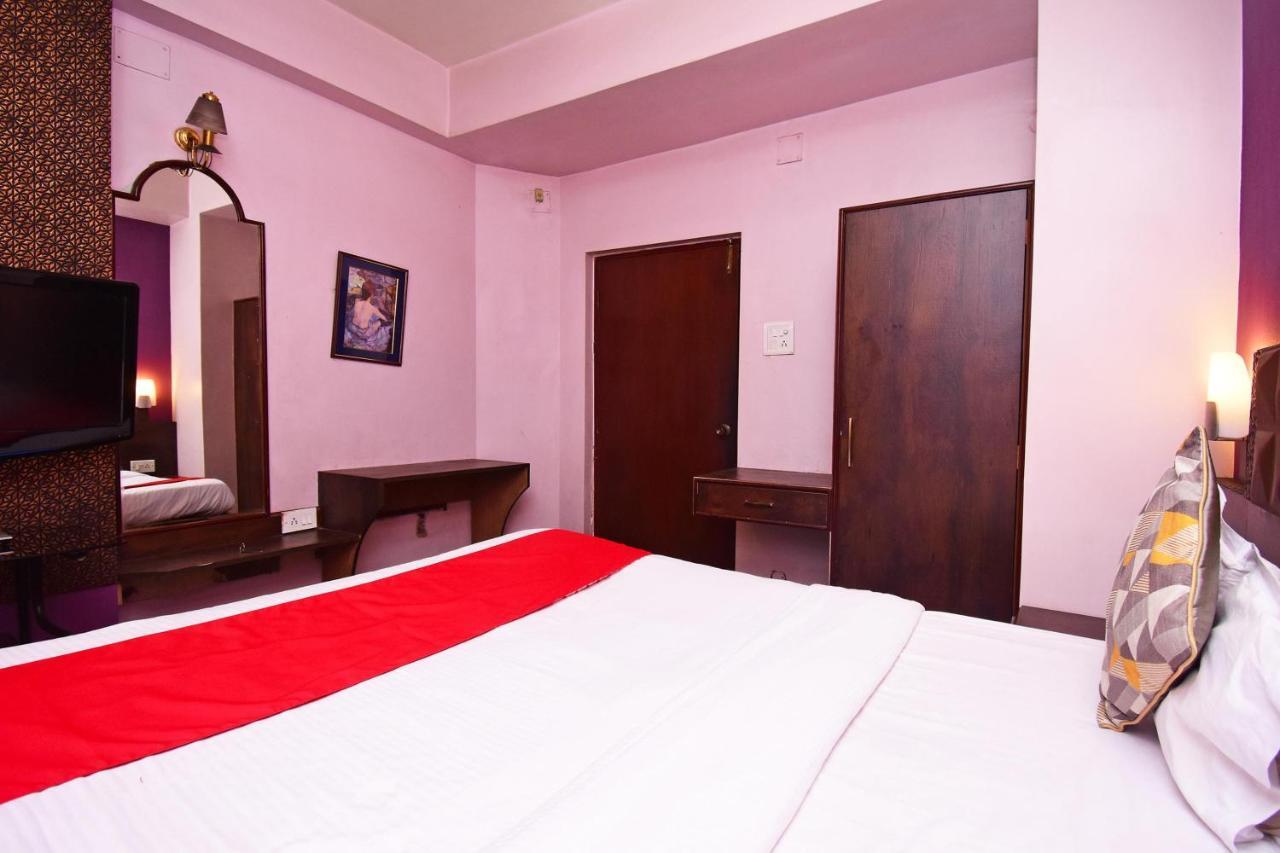 Oyo 2510 Near Camac Street Otel Kalküta Dış mekan fotoğraf