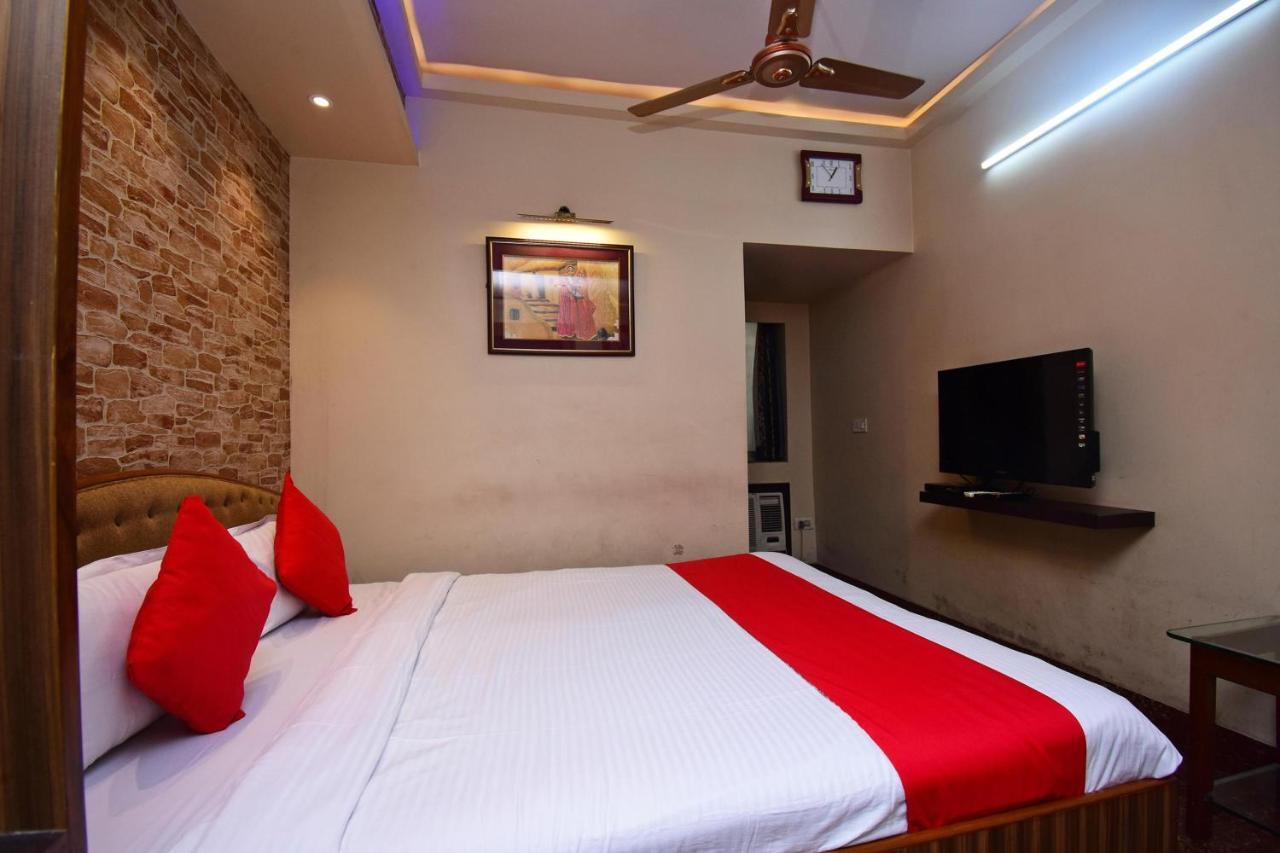 Oyo 2510 Near Camac Street Otel Kalküta Dış mekan fotoğraf