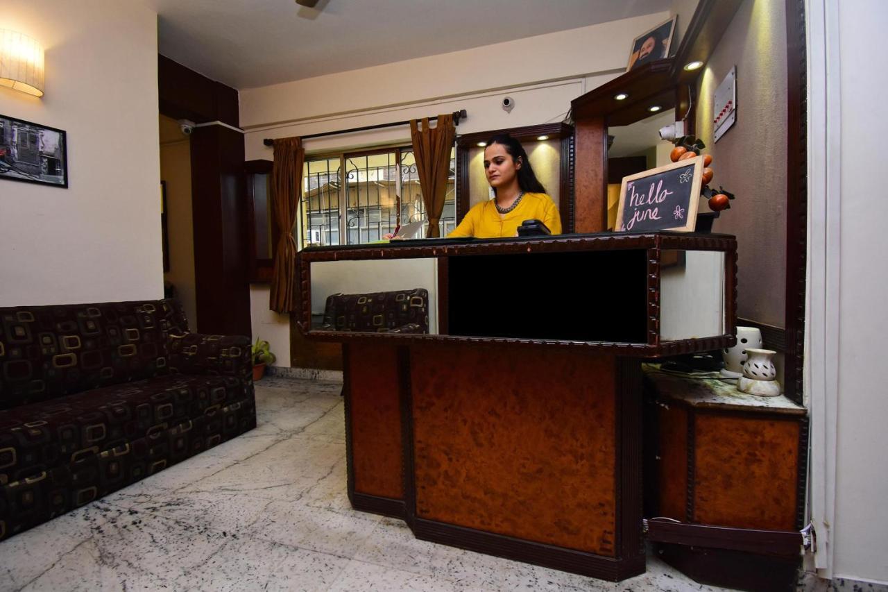Oyo 2510 Near Camac Street Otel Kalküta Dış mekan fotoğraf